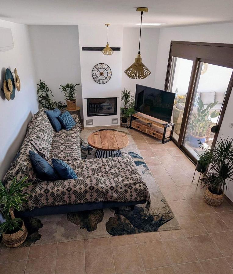Casa Christiana, *